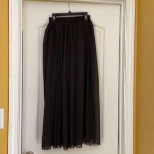 Topdress Women’s Long Beach Skirt